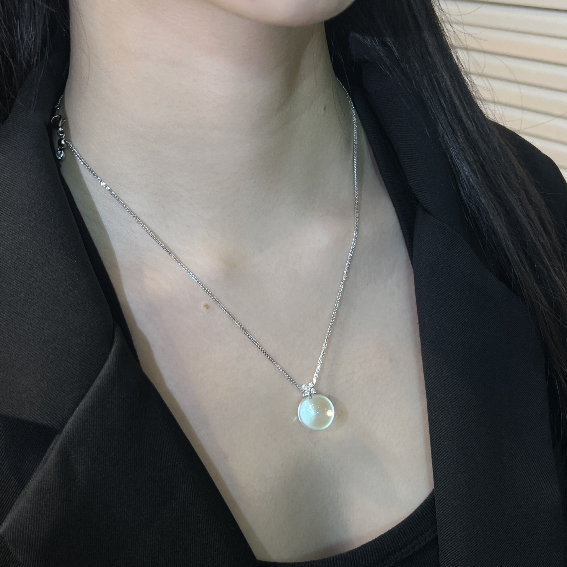 Natural Silver 925 Sterling Silver Clear Quartz Crown Pendant thumbnail 17