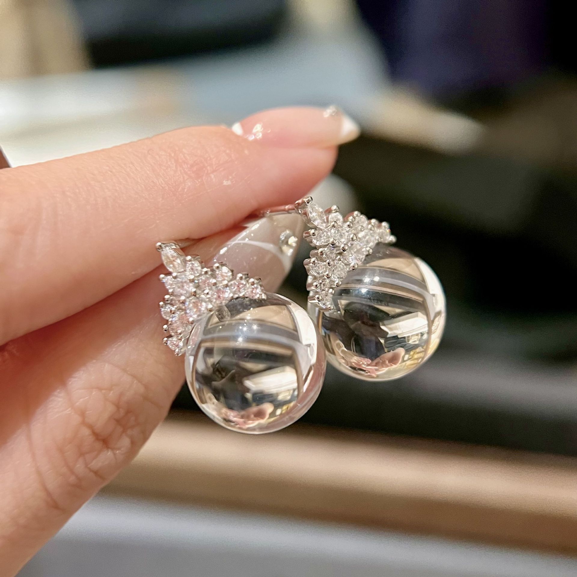 Natural Silver 925 Sterling Silver Clear Quartz Crown Fashion Versatile Stud Earrings thumbnail 28